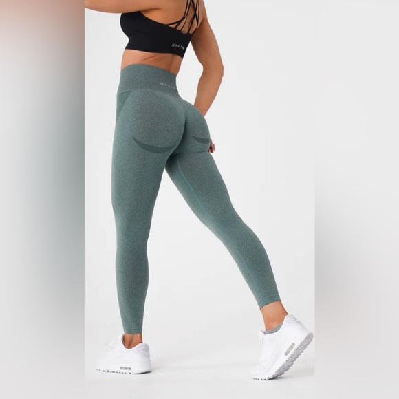 NVGTN Pants - NVGTN forest green contour seamless leggings size medium